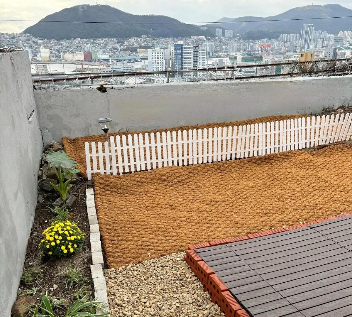 Busan Yeongdo Ilang Ilang Holiday home